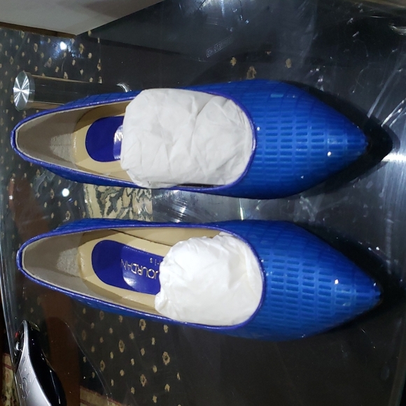 CHARLES JOURDAN HEELS 👠 SIZE 4 - Picture 11 of 12